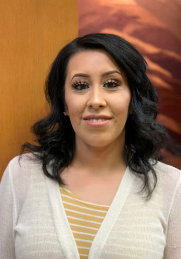 Photo of bilingual receptionist Diana Hernandez